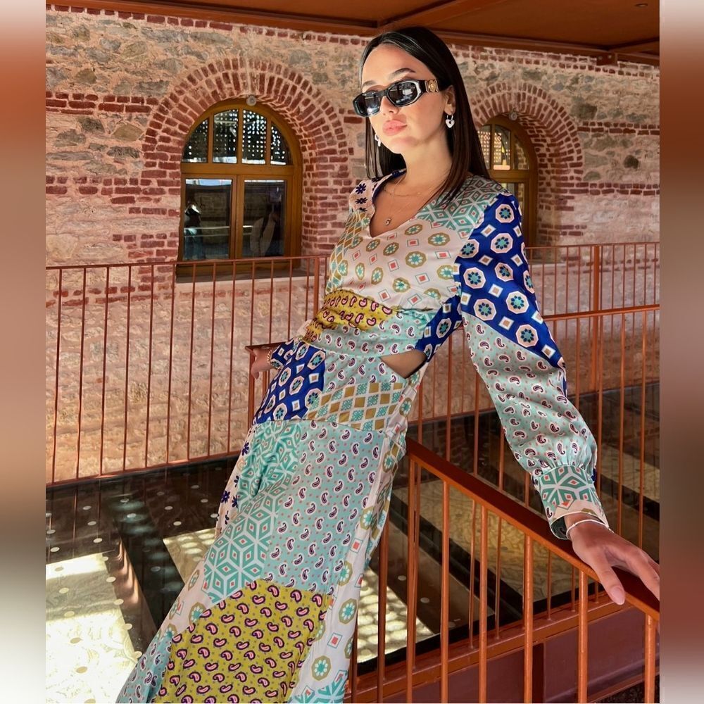 NWT ZARA PATCHWORK PRINT MIDI DRESS - Picture 2 of 14